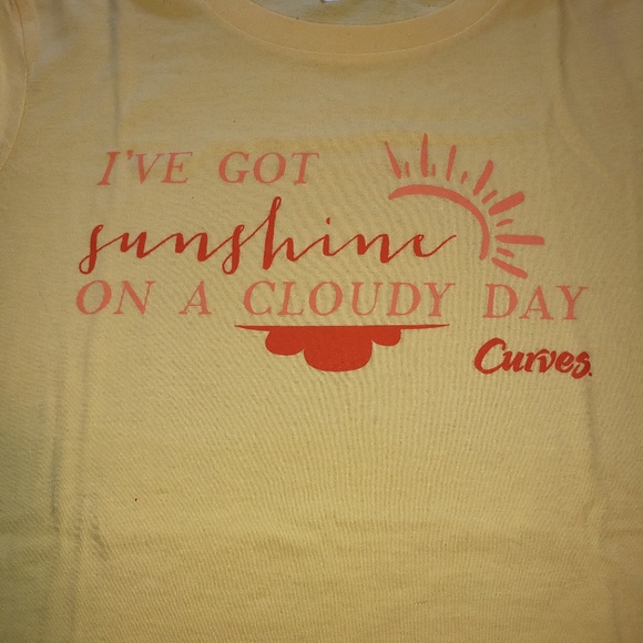 We Got Sunshine Workout Tee - Picture 2 of 4